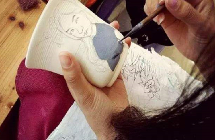 手绘陶瓷